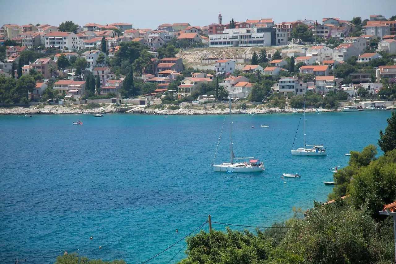 Charming Modern House With The New Swimming Pool - Apartment Maya 2 Trogir 0*,  Croatia